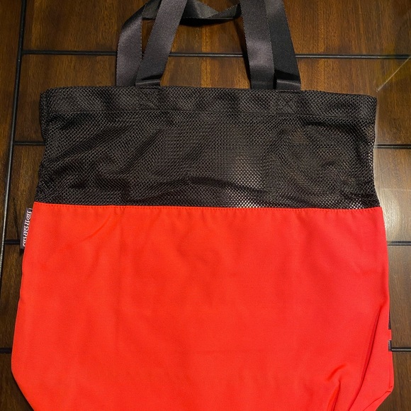 NWT Victoria’s Secret PINK Mesh and Nylon Tote Bag - Picture 3 of 5